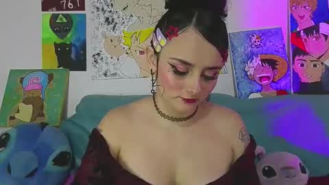 Snapshot of julietajaguar chatting on May 2, 5:18 pm Julieta Jaguar online show from May 2, 5:18 pm