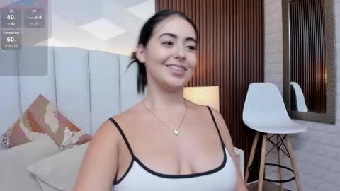 Julieta Santos online show from November 12, 6:52 pm