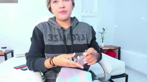 Julietha online show from February 18, 1:43 am