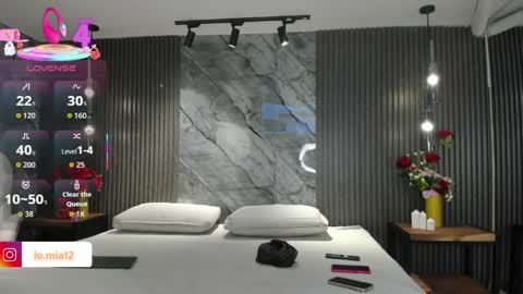 Snapshot of julietha_taylor chatting on April 11, 12:04 am Julietha online show from April 11, 12:04 am