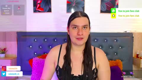 Snapshot of julietta_colleman chatting on November 2, 2:47 am Juli online show from November 2, 2:47 am