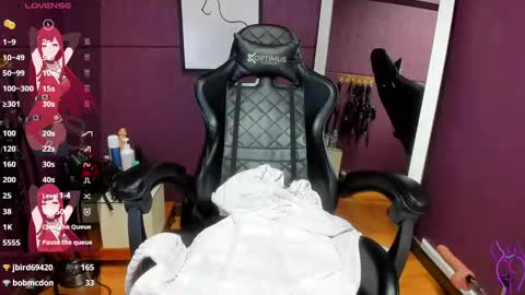 Snapshot of juliettaescobar chatting on January 5, 6:46 am online show from January 5, 6:46 am