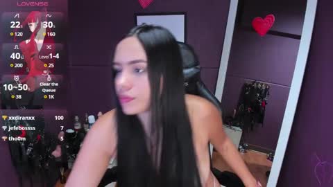 Snapshot of juliettaescobar chatting on February 27, 7:15 pm online show from February 27, 7:15 pm