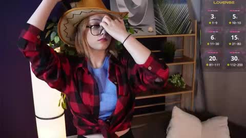 Mia online show from October 4, 3:26 am