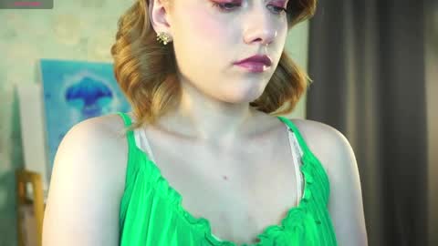 Mia online show from April 5, 3:04 am