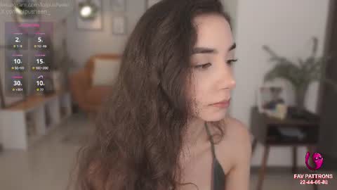 Snapshot of juliette_dee chatting on June 25, 9:30 pm Juliette Dee online show from June 25, 9:30 pm