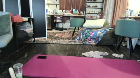 Here most days 3 online show from January 24, 2:49 am