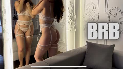 Julie online show from January 18, 7:04 pm