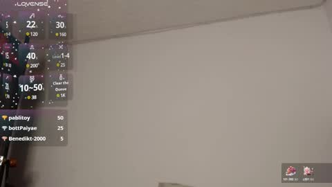 Snapshot of juliette_ponce chatting on December 23, 8:00 am juliette online show from December 23, 8:00 am