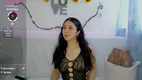 Snapshot of juliette_r chatting on July 20, 10:23 pm Juliette online show from July 20, 10:23 pm