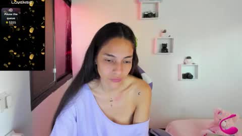 Snapshot of juliette_sweet05 chatting on March 14, 3:39 pm juliette online show from March 14, 3:39 pm