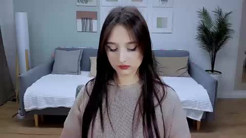 Snapshot of juliettemonli chatting on June 6, 6:34 pm juliettemonli online show from June 6, 6:34 pm