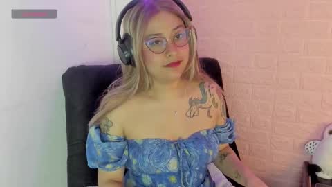 Julieta online show from December 18, 11:27 am