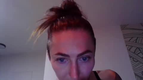 juliiettee online show from May 9, 1:55 am