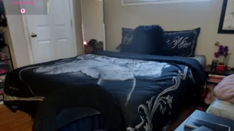 Juli Monroe online show from September 26, 11:31 pm