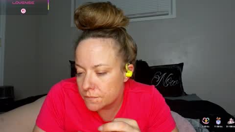 Juli Monroe online show from December 17, 3:12 am