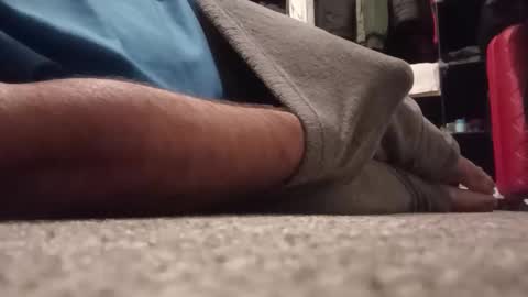 Snapshot of juliusrad chatting on October 31, 6:25 am juliusrad online show from October 31, 6:25 am