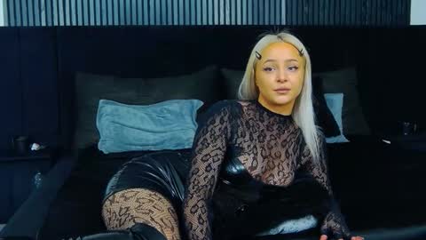 Julia online show from January 8, 11:12 am