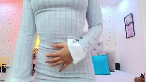 Julieta Reyes   online show from January 13, 11:59 am