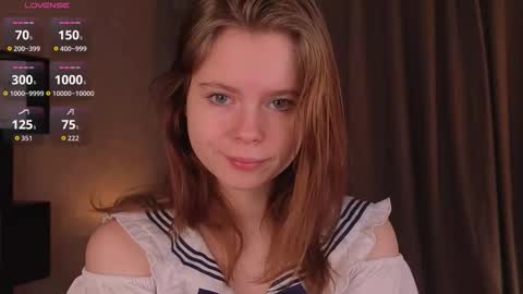 Julie online show from September 28, 5:29 pm