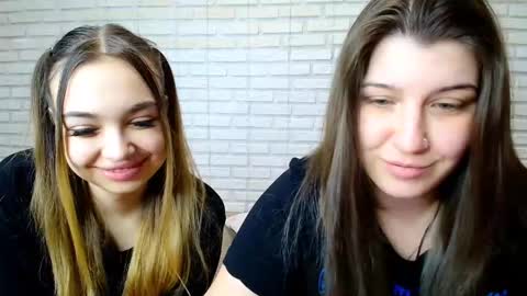 Snapshot of jullymood chatting on February 7, 12:53 pm DoubleCherry online show from February 7, 12:53 pm