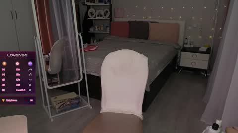 Julia online show from October 23, 5:23 pm