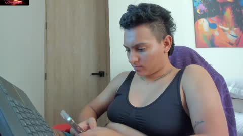 Snapshot of julya_smith_69 chatting on May 26, 3:08 pm Julya Smith online show from May 26, 3:08 pm