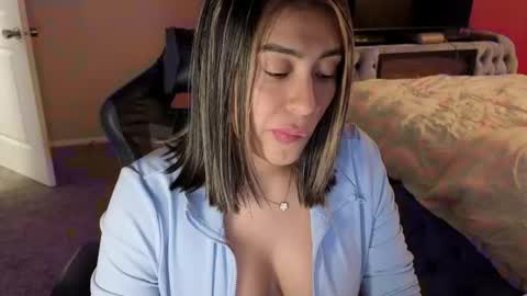 julyclb online show from May 17, 12:08 am