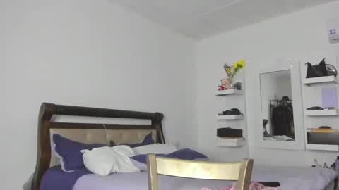 jessica online show from December 21, 5:25 am