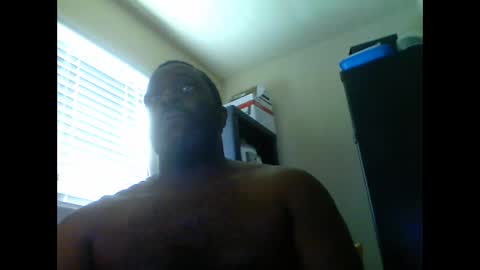 junbug8812 online show from March 20, 3:39 pm