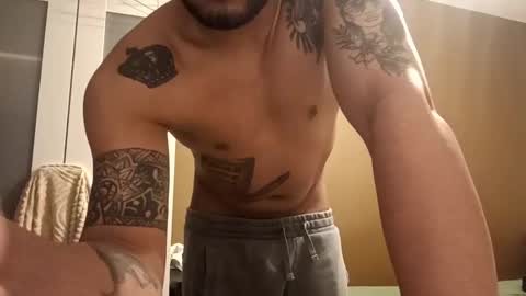 junior1033760 online show from April 6, 7:59 pm