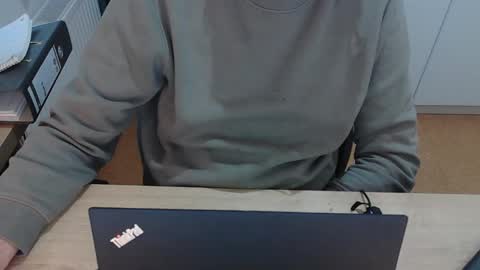 junk2711 online show from November 25, 1:11 pm