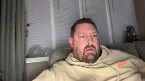 Snapshot of junky345 chatting on December 1, 4:40 pm Junky online show from December 1, 4:40 pm