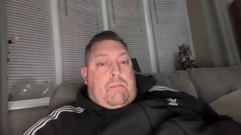 Snapshot of junky345 chatting on December 23, 10:23 pm Junky online show from December 23, 10:23 pm