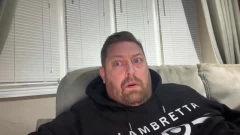 Snapshot of junky345 chatting on January 20, 6:43 pm Junky online show from January 20, 6:43 pm