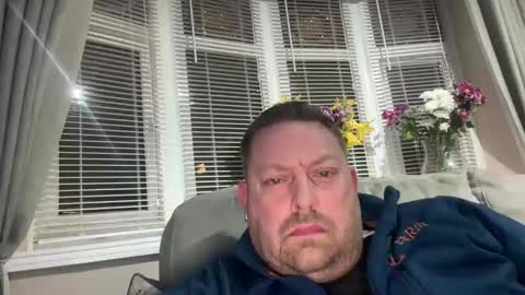 Snapshot of junky345 chatting on February 11, 10:28 pm Junky online show from February 11, 10:28 pm