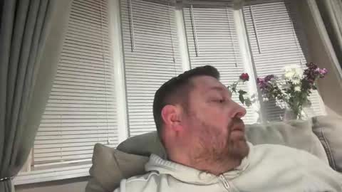 Snapshot of junky345 chatting on February 19, 6:43 pm Junky online show from February 19, 6:43 pm