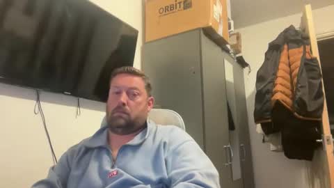 Snapshot of junky345 chatting on October 13, 5:35 pm Junky online show from October 13, 5:35 pm