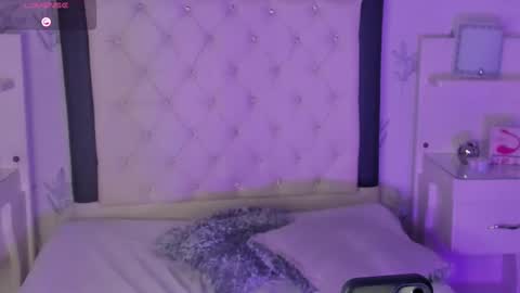 junosomnum online show from February 5, 11:39 pm