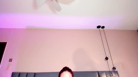 Jupiter Fox online show from April 7, 1:06 am