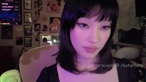 Snapshot of jupitersclaim chatting on May 9, 1:22 am jupitersclaim online show from May 9, 1:22 am