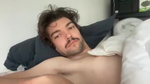 just_a_guy_with_a_big_cock online show from October 16, 6:47 am