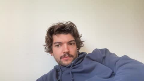 just_a_guy_with_a_big_cock online show from October 24, 8:55 am