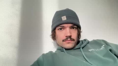 just_a_guy_with_a_big_cock online show from January 13, 10:31 am