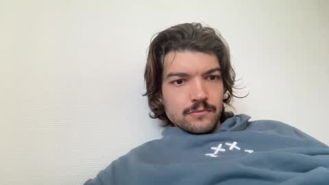 just_a_guy_with_a_big_cock online show from March 17, 8:17 am