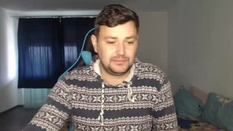 Snapshot of just_a_nice_guy_27 chatting on December 6, 11:22 am Alex online show from December 6, 11:22 am