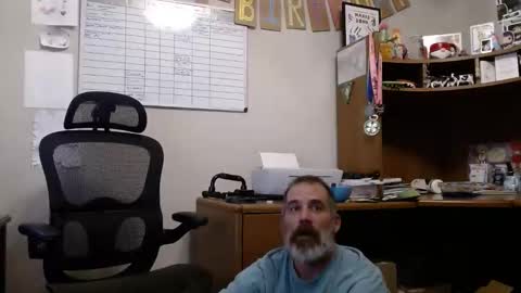 Snapshot of just_chillinwithya chatting on December 4, 7:17 am Your Zaddy online show from December 4, 7:17 am
