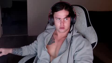 BlueEyedJayy online show from December 3, 3:09 am