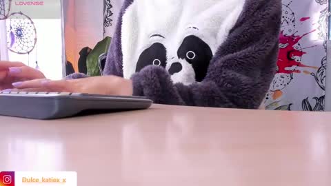 Snapshot of just_katiex chatting on February 16, 1:49 pm Sofia online show from February 16, 1:49 pm