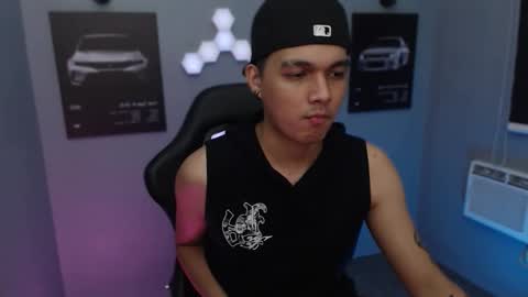 Snapshot of justagamerxxx chatting on September 20, 7:59 pm Rhys online show from September 20, 7:59 pm